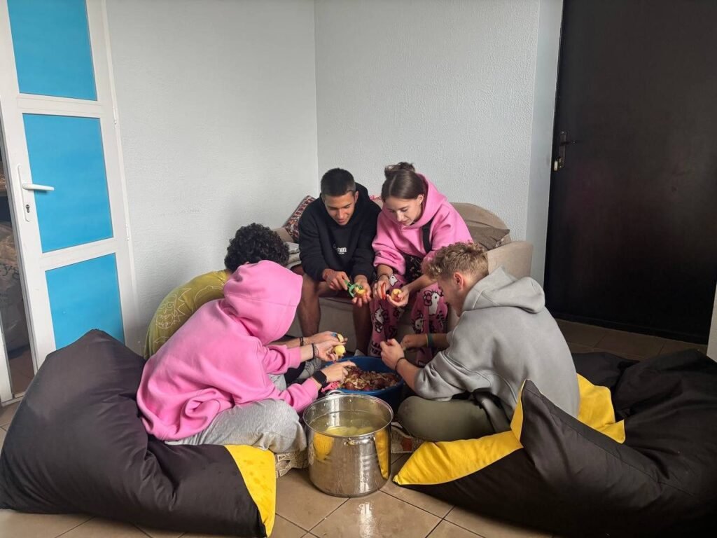 Підлітки проєкту Social Family